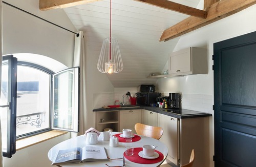 Sauzon Apartment | Modern studio with sea view and cozy comfort in Sauzon