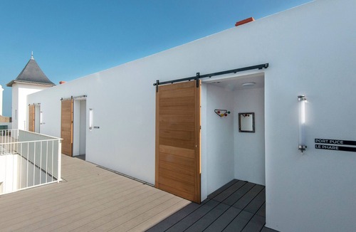 Sauzon Apartment | Modern studio with sea view and cozy comfort in Sauzon