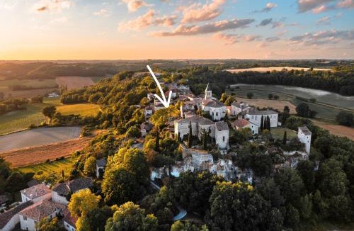 Flaugnac House | Moon