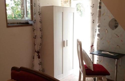 Mortain-Bocage House | Mortain-Bocage - 2-Bed Wisteria Cottage Sleeps 4
