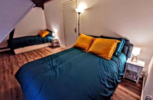 Epinac House | Moulin des ducs grand format by Vindihouses - piscine chaffée - escalade - billard - fitness - etc