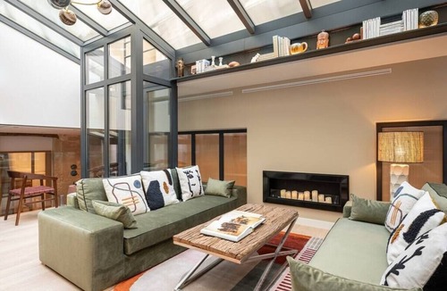 Porte-Saint-Martin Apartment | My Skydome - Le Marais - Lancry - 4 Suites de luxe avec climatisation