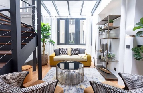 10th Arrondissement Apartment | My Véranda - Le Marais - République- Luxury family suite avec climatisation
