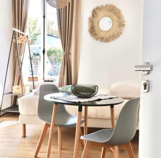 Pontivy Apartment | Napoléon Gare n2 Studio Lumineux ByLocly