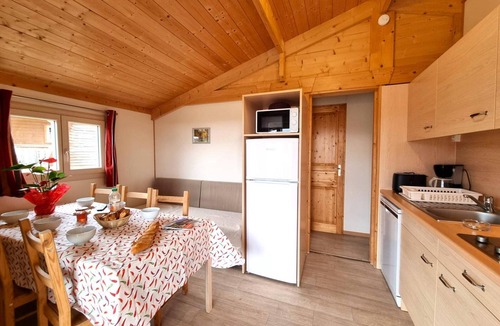 Usson-en-Forez Cottage | Natural chalet, pets allowed - 6 guests