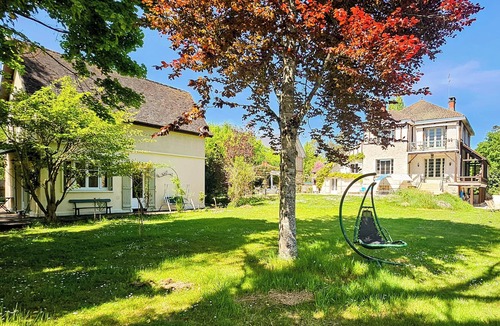 Gironville-sur-Essonne House | Natural mill and a change of scenery on the water's edge