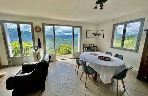 Montferrer House | nature and change of scenery