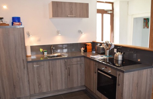 Saint-Nicolas-de-Pierrepont House | * NEW LISTING* Le Rêve - cottage with private garden and heated pool