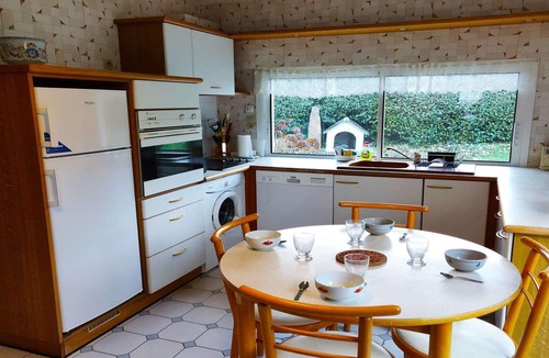 Tregastel House | Neo-Breton at the edge of the water and near the center!