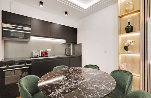 10th Arrondissement Apartment | NEW Éclat du Faubourg 2 CH Luxe