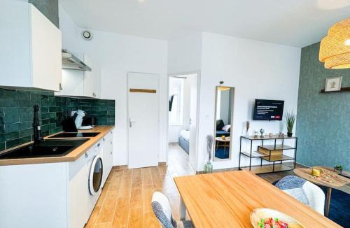 Guingamp Apartment | NEW Élégance et Confort face à la gare