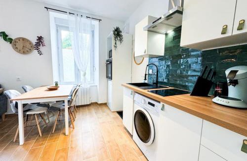 Guingamp Apartment | NEW Élégance et Confort face à la gare