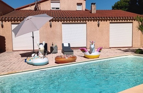 Les Cluses Apartment | New apartment in villa with pool, near sea and mountains, thermal baths