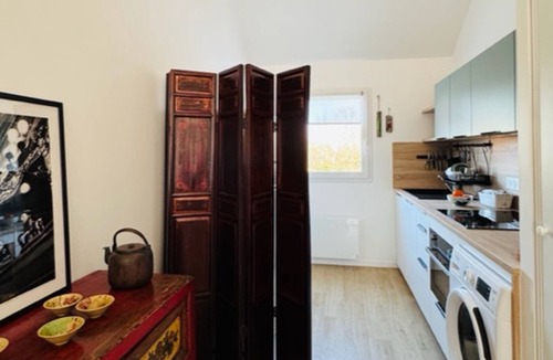 Groix Apartment | New apartment with terrace and parking in Groix