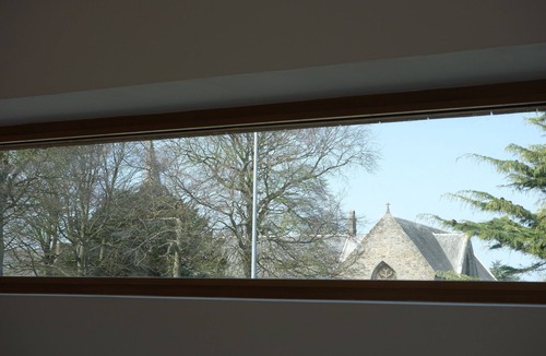 Plougrescant House | New, clear and sunny house, surrounded by a closed and sheltered garden.