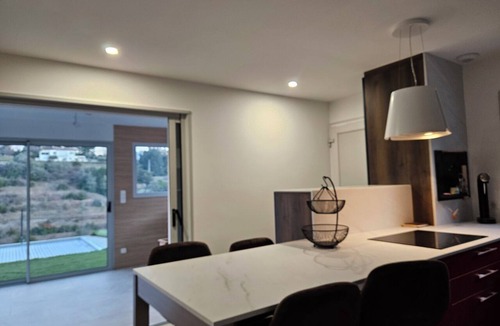 Aubenas Villa | New villa with pool and spa, Aubenas