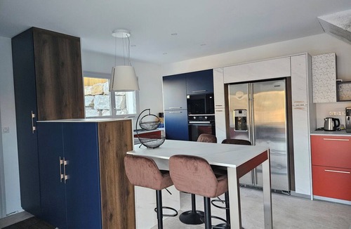 Aubenas Villa | New villa with pool and spa, Aubenas