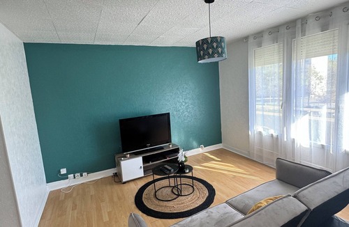 Bourges Apartment | Newly renovated apartment, small D'offert