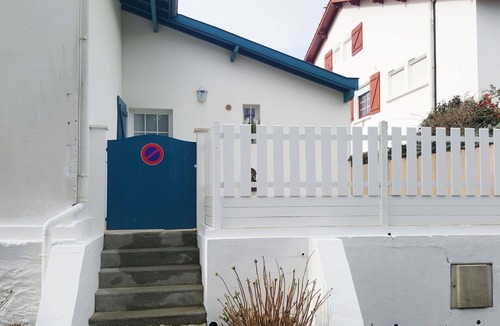 Guethary Apartment | Nice apartment for 2 guests with WIFI, A/C, TV and terrace