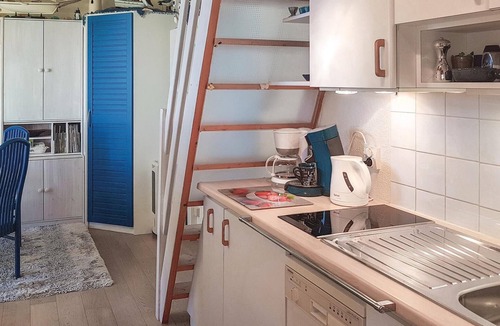 Le Pouldu Apartment | Nice apartment in Clohars-Carnoët with WiFi