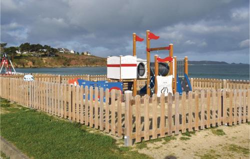 Trevou-Treguignec Apartment | Nice Apartment In Trevou Treguignec