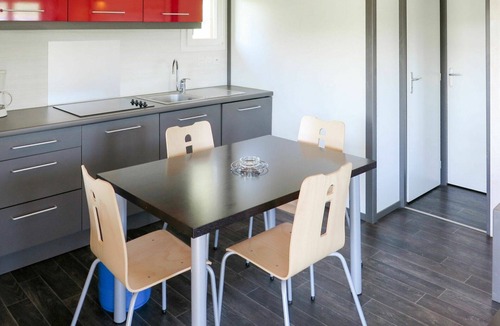 Marminiac House | Nice apartment in villa for 6 guests with WIFI, pool, TV, terrace and pets allowed
