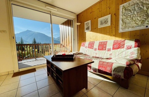 Forville Apartment | Nice Cosy Apt With Balcony In Briançon