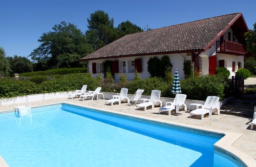 Saint-Martin-de-Seignanx House | Nice house character- standing- 9 pers, pool, near Biarritz and Bayonne