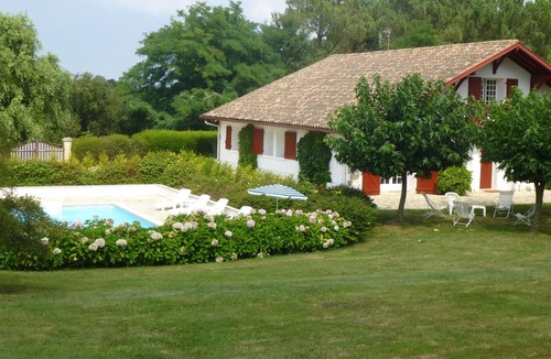 Saint-Martin-de-Seignanx House | Nice house character- standing- 9 pers, pool, near Biarritz and Bayonne