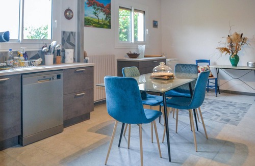 Saint-Saud-Lacoussiere House | Nice home in Saint Saud Lacoussière with WiFi