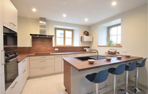 Fierville-les-Mines House | Nice Home In Fierville-Les-Mines With Wifi