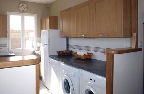 Lezardrieux House | Nice home in Lanmodez with kitchen