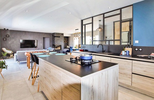 Pont-Eveque House | Nice home in pont-évêque