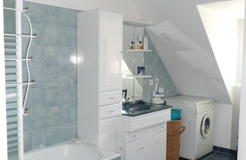 Finistere Apartment | Nice, quiet, bright apartment 100m from the port and beaches
