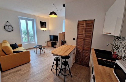 Rive Droite Apartment | Nice view apartment - near rue de Siam
