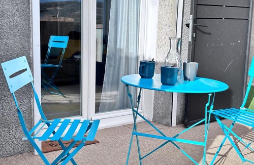Chatel-Guyon Apartment | Nid des Puys - 2 chambres - Terrasse - Balcon - Parking - Clim