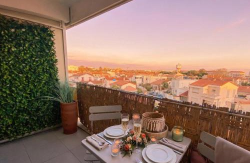 Les Arenes Apartment | Nid Douillet au calme avec balcon 304