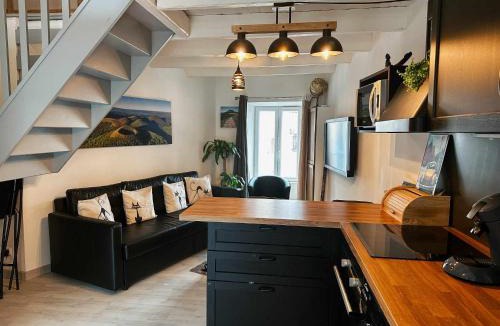 Saint-Sandoux House | Nid sous le volcan - Maison avec jardins