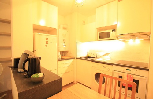 Arpajon Apartment | Nine - Free parking, 8mn RERC Paris, Bultex Mat