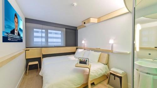 Sainte Marie - Saint Leon Hotel | Nomad Hotel le Havre Centre Gare