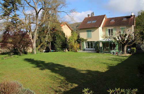 Thomery House | Nouvelle Demeure de Charme Dans un Environnement Reposant Proche Multi Activités