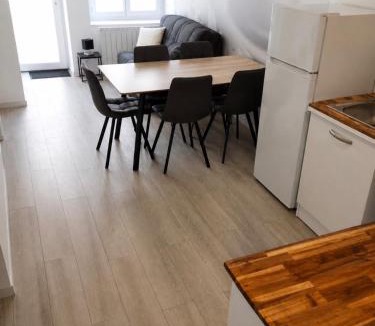Saint-Julien-de-Vouvantes Apartment | Nuit étoilée - Dormir Comme A La Maison