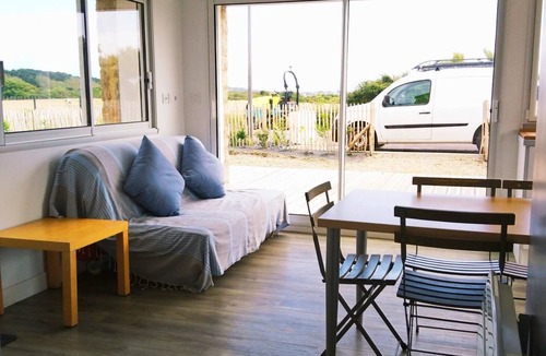 Guidel Apartment | Ocean, beaches, kitesurfing, surfing 400 m away, ground-floor apartment with very large terrace