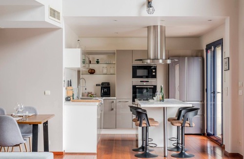 Barbery House | OIQIA Prestige
