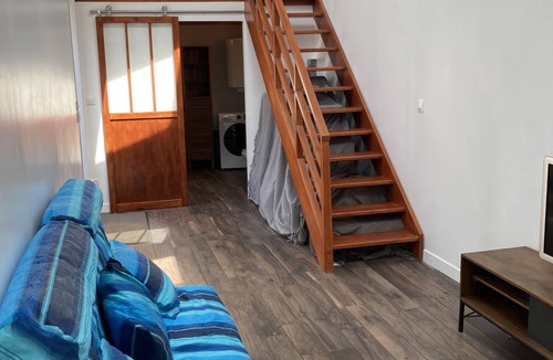 Montfarville House | Old converted barn 10 minutes' walk from the sea