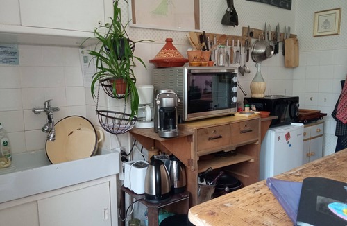 Le Creusot House | Old-fashioned detached house with pets welcome!