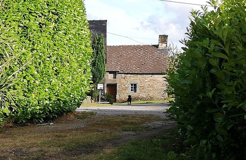 Saint-Brigitte House | Open plan Breton cottage - nr Lac du Guerledan