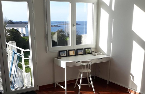 L'Aber Vrac'h Apartment | Panoramic sea view apartment for 4 people- LANDEDA