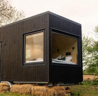 La Celle-sous-Gouzon Ski Chalet | Parcel Tiny House Brosse 1, pleine nature proche de Sancerre