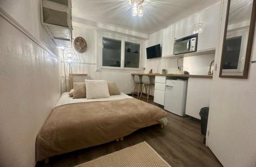 Downtown Le Havre Apartment | Parenthèse Balnéaire - Studio détente à la plage